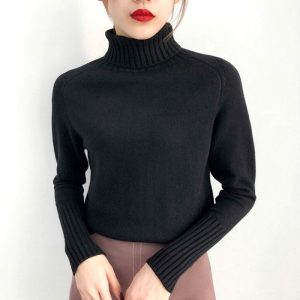 col roulé noir femme