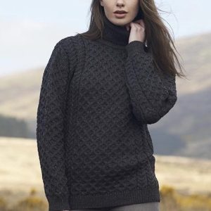 col roulé noir femme