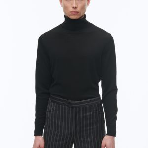 col roulé noir homme